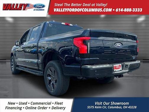 2025 Ford F-150 Lightning Flash