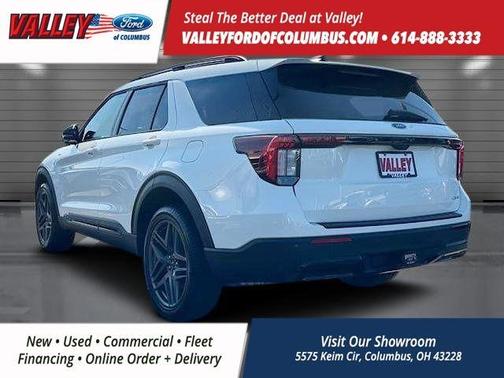 2025 Ford Explorer ST-Line