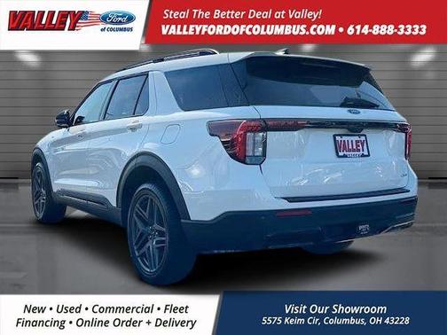 2025 Ford Explorer ST-Line