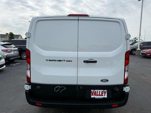 Oxford White 2026 Ford Transit-250 Base