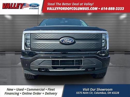 2025 Ford F-150 Lightning Flash