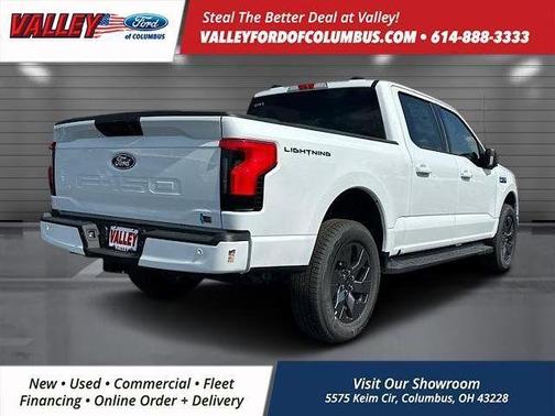 2025 Ford F-150 Lightning Flash