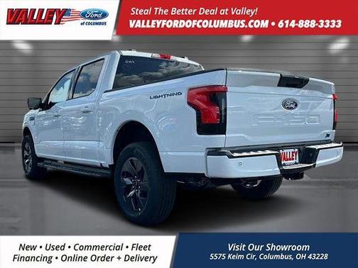 2025 Ford F-150 Lightning Flash