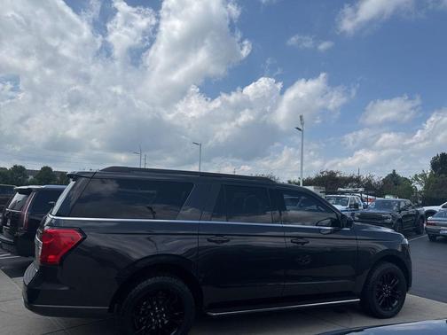 2022 Ford Expedition Max XLT