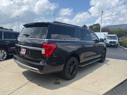 2022 Ford Expedition Max XLT