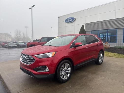 2022 Ford Edge Titanium