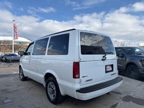 2004 Chevrolet Astro 