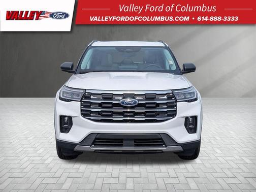 White Metallic 2025 Ford Explorer Active