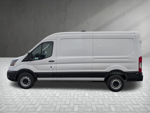 2026 Ford Transit-250 148 WB Medium Roof Cargo