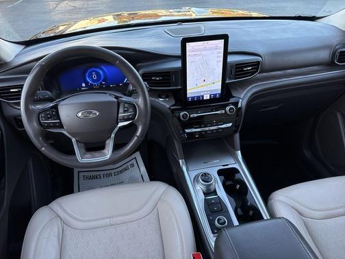 2023 Ford Explorer Platinum