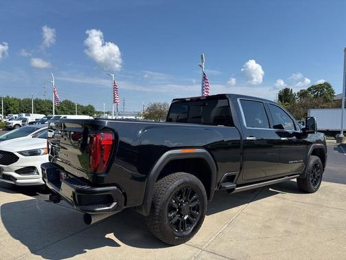 2023 GMC Sierra 2500 Denali