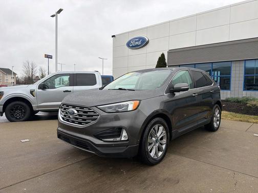 2019 Ford Edge Titanium