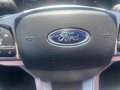 Black Metallic 2021 Ford Explorer XLT