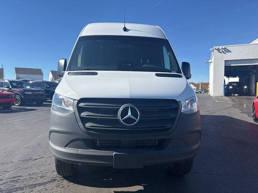 2025 Mercedes-Benz Sprinter 2500 170 WB