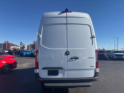 2025 Mercedes-Benz Sprinter 2500 170 WB
