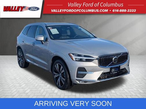 2023 Volvo XC60 B6 Ultimate Bright Theme
