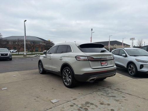 2023 Lincoln Nautilus Reserve