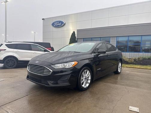 2019 Ford Fusion Hybrid SE