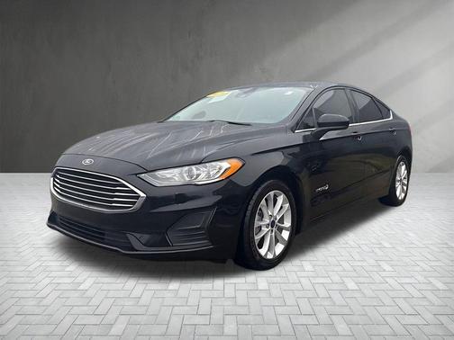 2019 Ford Fusion Hybrid SE