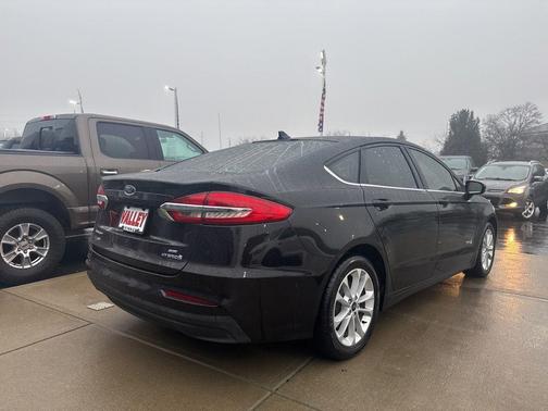 2019 Ford Fusion Hybrid SE
