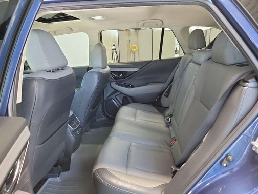 Abyss Blue Pearl 2021 Subaru Outback Limited