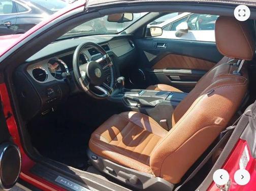 2011 Ford Mustang V6 Premium