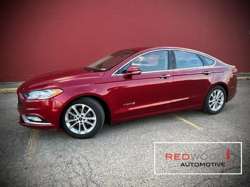 2017 Ford Fusion Hybrid SE