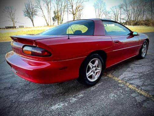1998 Chevrolet Camaro Base