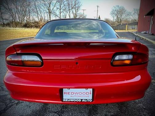 1998 Chevrolet Camaro Base