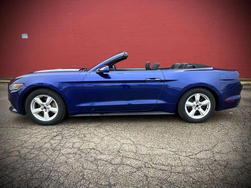 2016 Ford Mustang V6