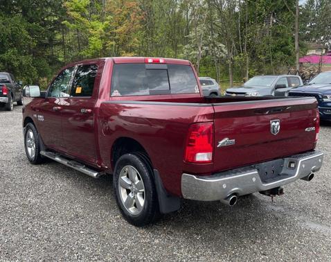 Delmonico Red Pearlcoat 2016 RAM 1500 Big Horn