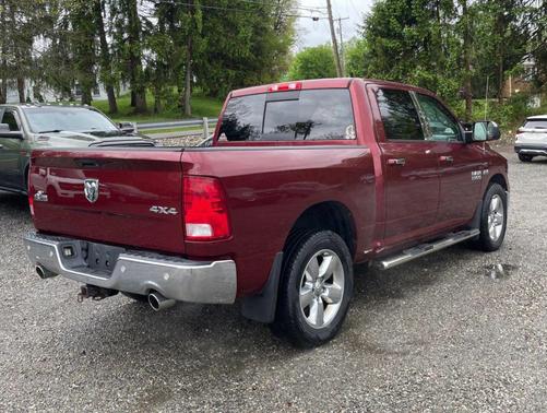 Delmonico Red Pearlcoat 2016 RAM 1500 Big Horn