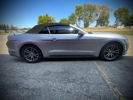 2016 Ford Mustang EcoBoost Premium