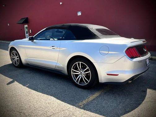 2016 Ford Mustang EcoBoost Premium