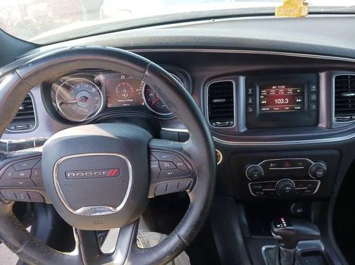2015 Dodge Charger SE