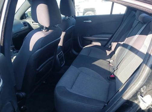 2015 Dodge Charger SE