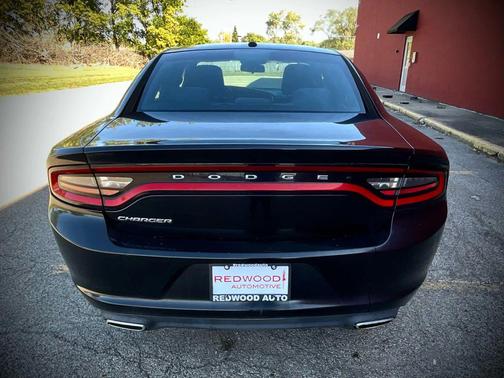 2015 Dodge Charger SE