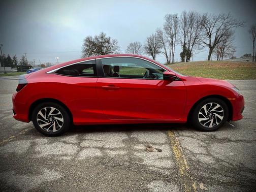 2017 Honda Civic LX-P