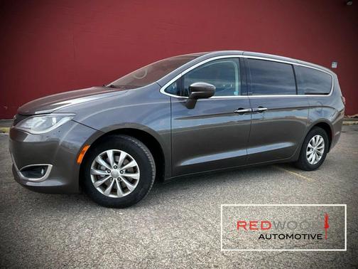 2018 Chrysler Pacifica Touring Plus