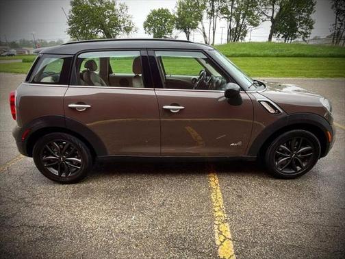 2012 MINI Cooper S Countryman Base