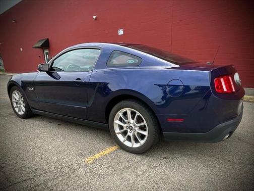 2011 Ford Mustang GT Premium