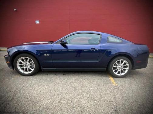2011 Ford Mustang GT Premium