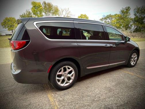 2020 Chrysler Pacifica Limited