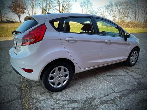 2013 Ford Fiesta SE