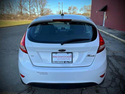 2013 Ford Fiesta SE