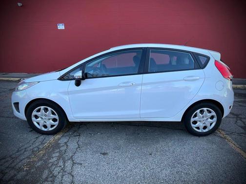 2013 Ford Fiesta SE