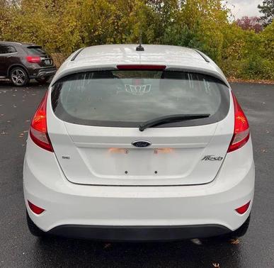 2013 Ford Fiesta SE