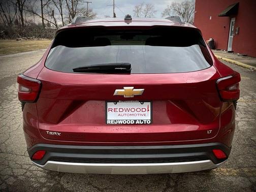 2025 Chevrolet Trax LT