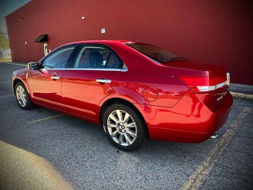 2012 Lincoln MKZ Base