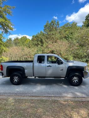 2007 Chevrolet Silverado 2500 LS H/D Extended Cab Classic